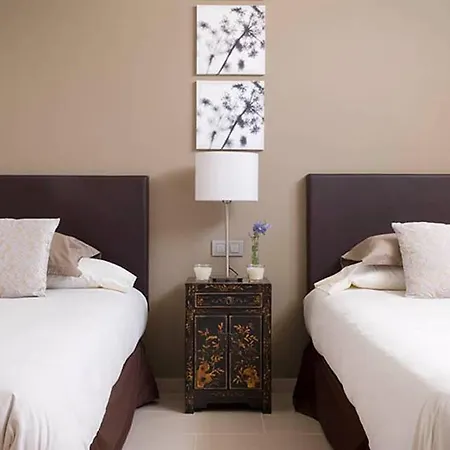 Puerto Del Carmen Sleeps 9 With Pool&air Con