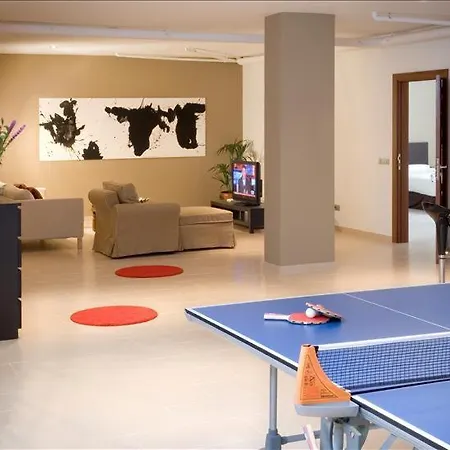 Puerto Del Carmen Sleeps 9 With Pool&air Con *