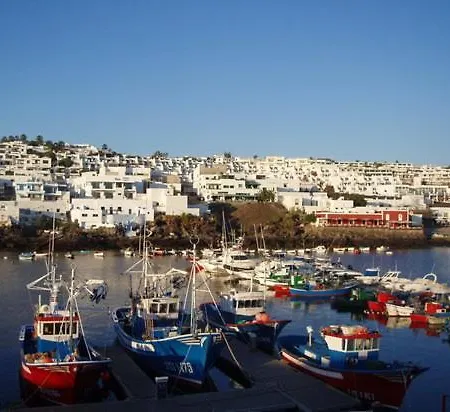 Puerto Del Carmen Sleeps 9 With Pool And Air Con Villa